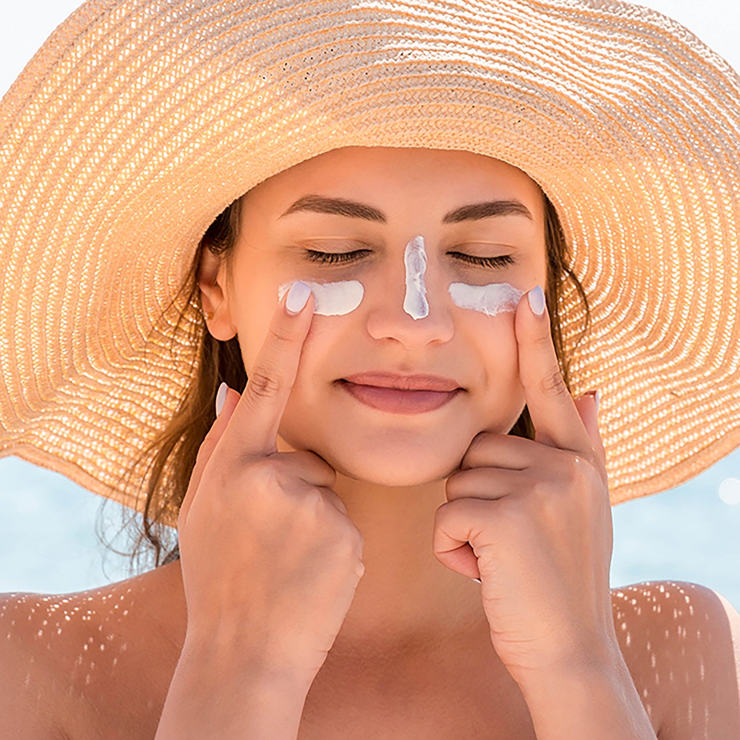 Temiz İçerikli Güneş Kremi: Cildinize ve Çevreye Dost Koruma