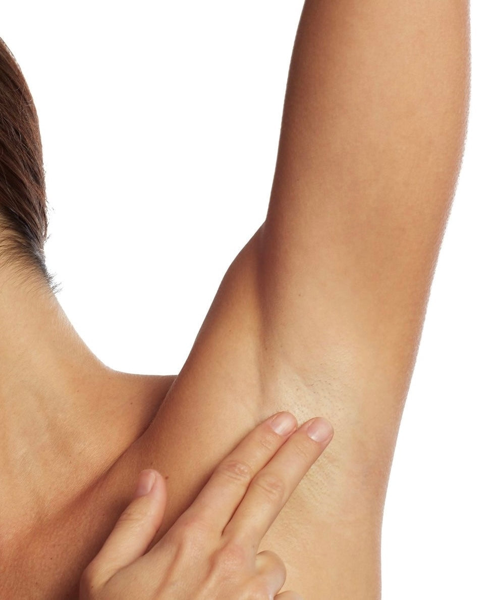 Koltuk Altı Kararması ve Dirsek Kararması Nasıl Geçer? Evde Etkili Bakım